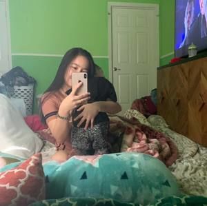 Meet your Posher, Uyên